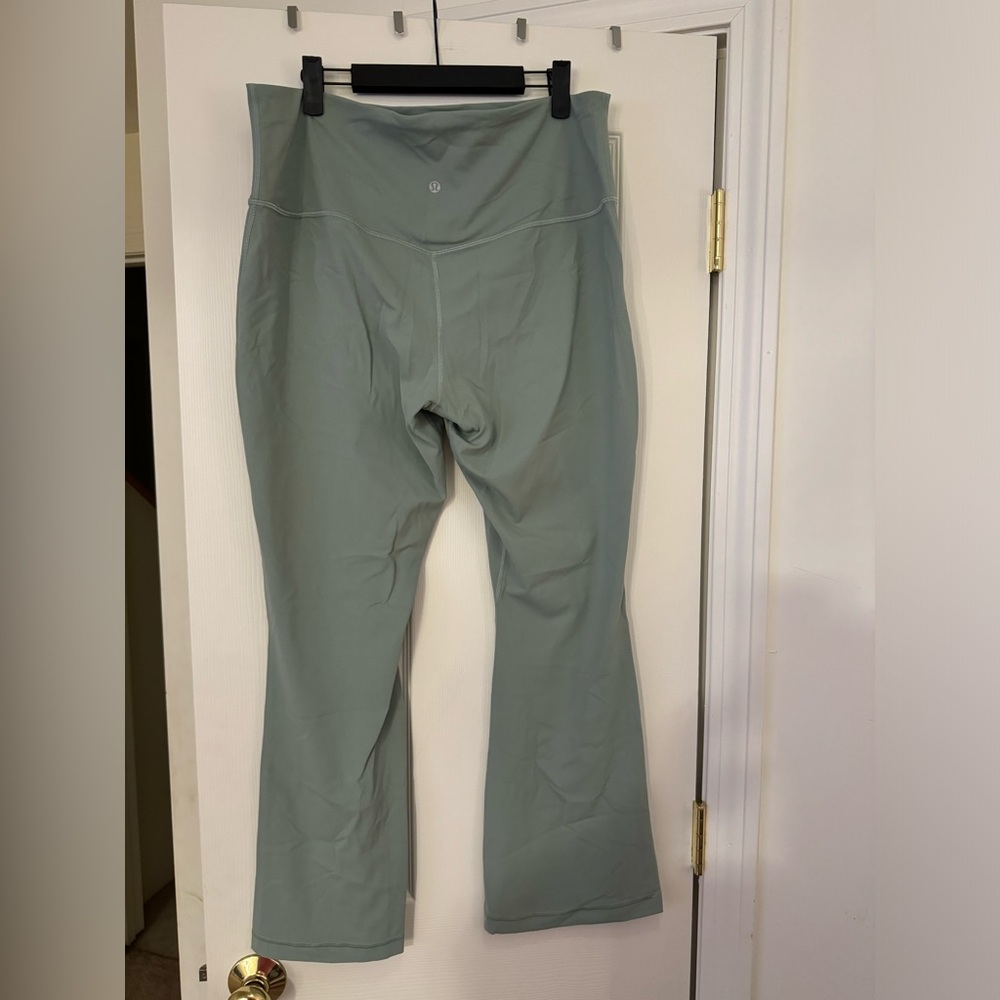 Lululemon Align High-Rise Mini-Flared Pant 28" Palm Court